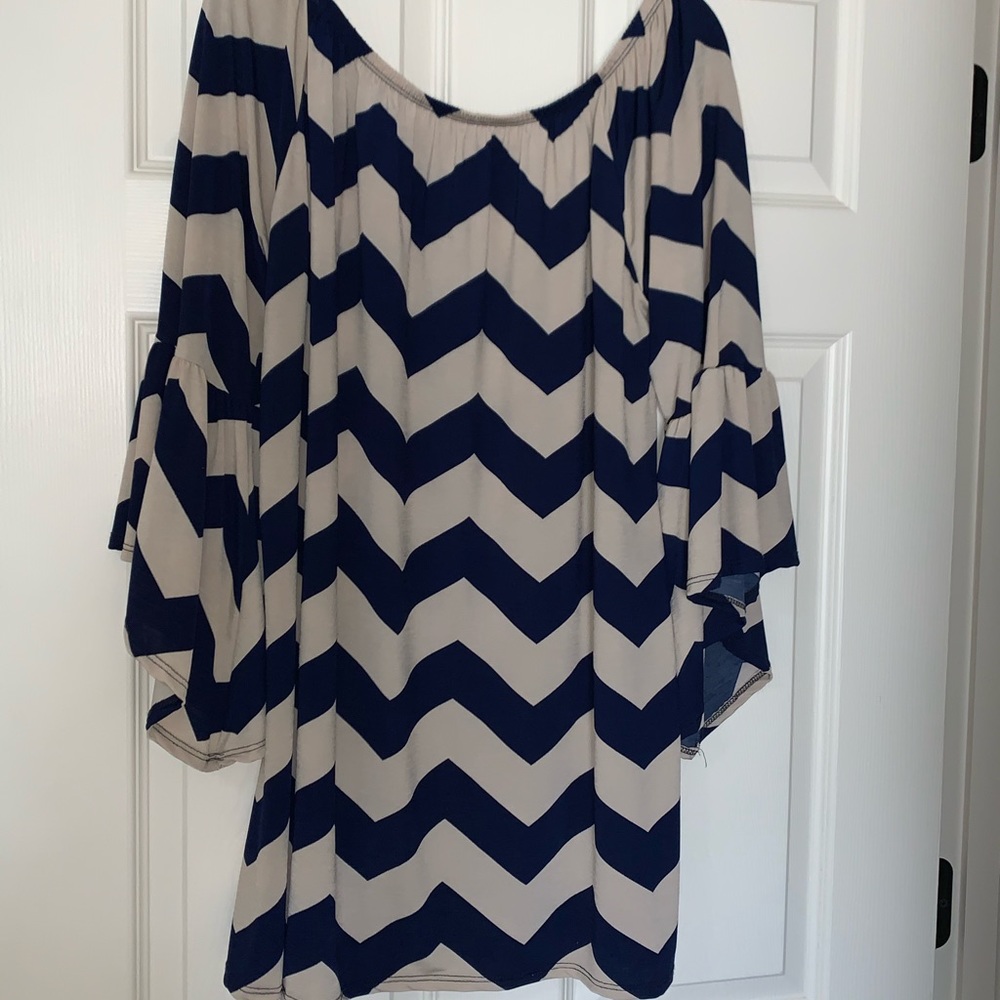 Plus Size Navy & Beige Chevron Print Tunic